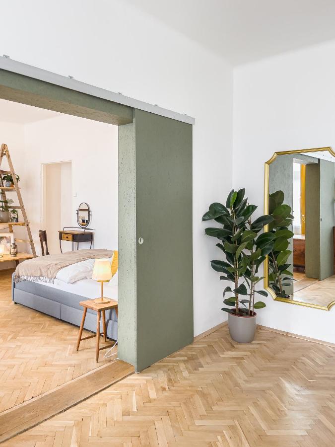 Turnkey I Vintage Terrace Apartamento Praga